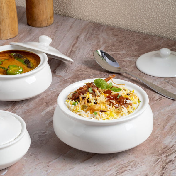 Ariane Gn 28 3/4 Oz Buffet - Warm White Porcelain Handi Bowl And Lid - 2/Case (AGNARN000102002) - iFoodservice Online