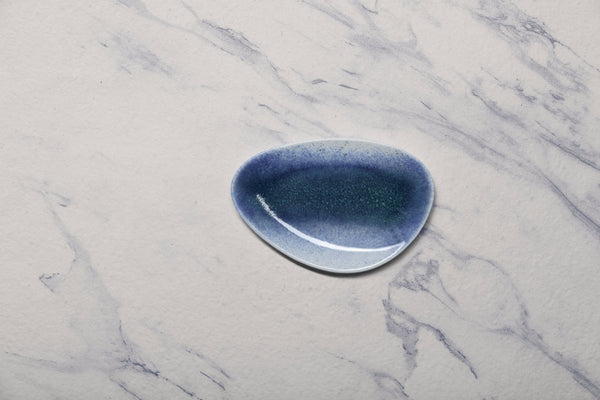 Ariane Island 6" Lir Porcelain Triangle Plate - 12/Case (AISARND65011015) - iFoodservice Online