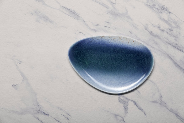 Ariane Island 8 1/4" Lir Porcelain Triangle Plate - 12/Case (AISARND65011021) - iFoodservice Online