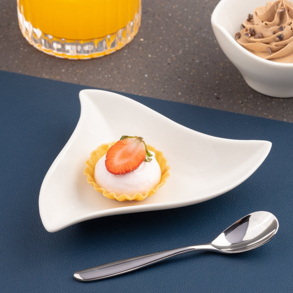 Ariane Miniature 5 1/4" x 4 4/5 x 1” Miniature Porcelain Triangular Dish - 18/Case (AMNARN000101011) - iFoodservice Online