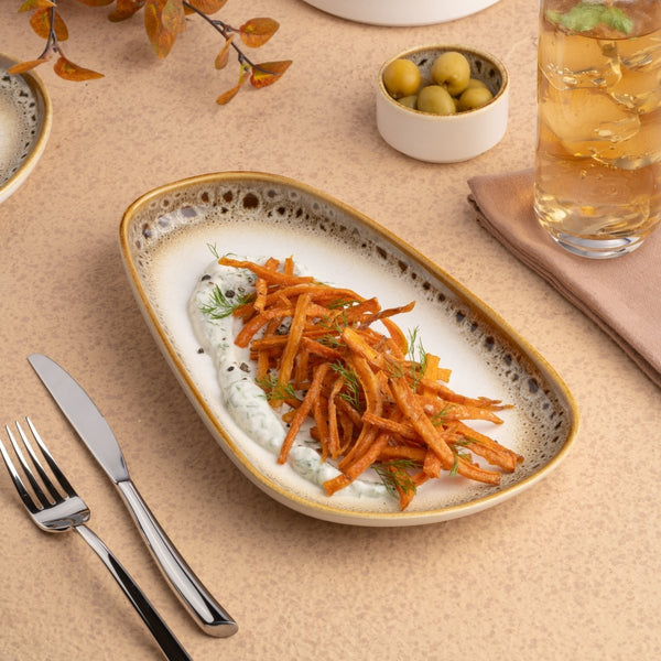 Ariane Retail 10 4/5'' x 6 1/6'' Jaguar Porcelain Upala Plate - 6/Case (ARTARND51101011) - iFoodservice Online