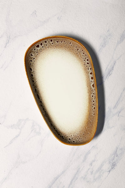 Ariane Retail 13 2/5" Jaguar Porcelain Upala Plate - 4/Case (ARTARND51101015) - iFoodservice Online