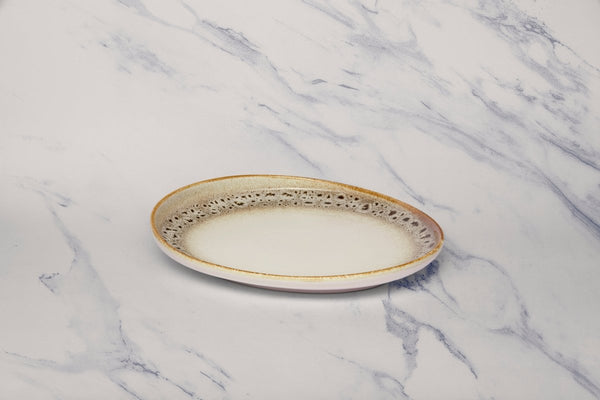 Ariane Retail 7 1/3'' x 6 1/3'' Jaguar Porcelain Elevated Oval Plate - 6/Case (ARTARND51101006) - iFoodservice Online