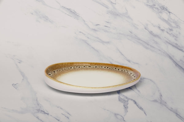 Ariane Retail 9 5/6'' x 8 7/9'' Jaguar Porcelain Elevated Oval Plate - 6/Case (ARTARND51101007) - iFoodservice Online