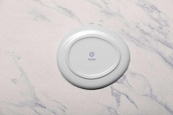 Ariane Retail 9 5/6'' x 8 7/9'' Jaguar Porcelain Elevated Oval Plate - 6/Case (ARTARND52101007) - iFoodservice Online