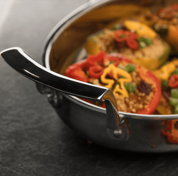 Browne Foodservice Thermally Roast Pan Oval Stainless Steel 2.6 Qt 2.45 L - 12x10.4x2"/30.5x26.5x5cm (5724177) - iFoodservice Online