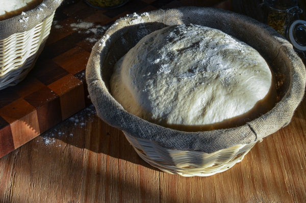 Matfer Bourgeat Banneton Linen Lined Basket 9 1/2" (118511) - iFoodservice Online