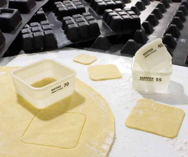 Matfer Bourgeat EXOGLASS SQUARE CUTTER 1 1/2" 150241 - iFoodservice Online