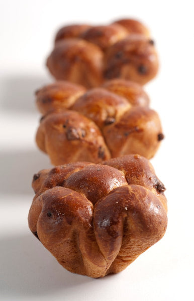 Matfer Bourgeat Exopan Steel Brioche Mold, Nonstick, 12 Flute, 2 1/2", Pack of 25 (330622) - iFoodservice Online