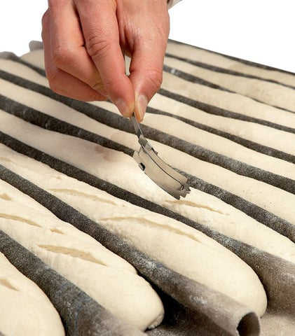Matfer Bourgeat Lam'plus Baker's Blade/Bread Lame Set w/ Replaceable Blade 120032 - iFoodservice Online