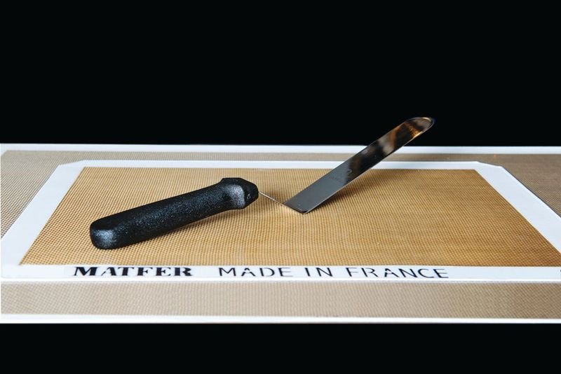 Matfer Bourgeat Offset Spatula 12 1/4" (112676) - iFoodservice Online