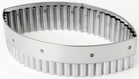 Matfer Bourgeat Oval Fluted Cutter 6 1/4" (150220) - iFoodservice Online
