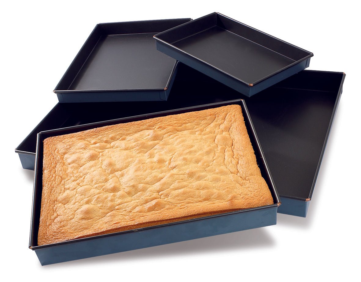 Matfer Bourgeat Steel Non - Stick Sponge Cake Pan 13 3/4” X 9 7/8” (331312) - iFoodservice Online