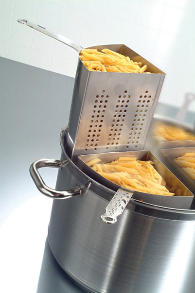 Matfer Bourgeat Triangle Pasta Cooker/strainer (713504) - iFoodservice Online